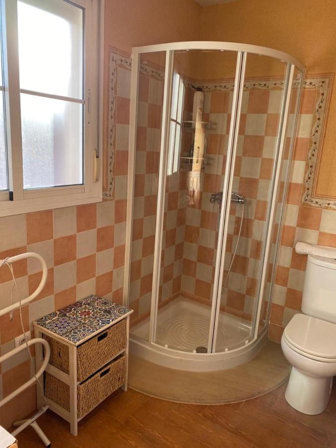 Familia Anfitriona Acoge Appartement Sevilla Buitenkant foto